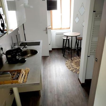 T2 Cosy Vieux Montlucon Apartment ภายนอก รูปภาพ